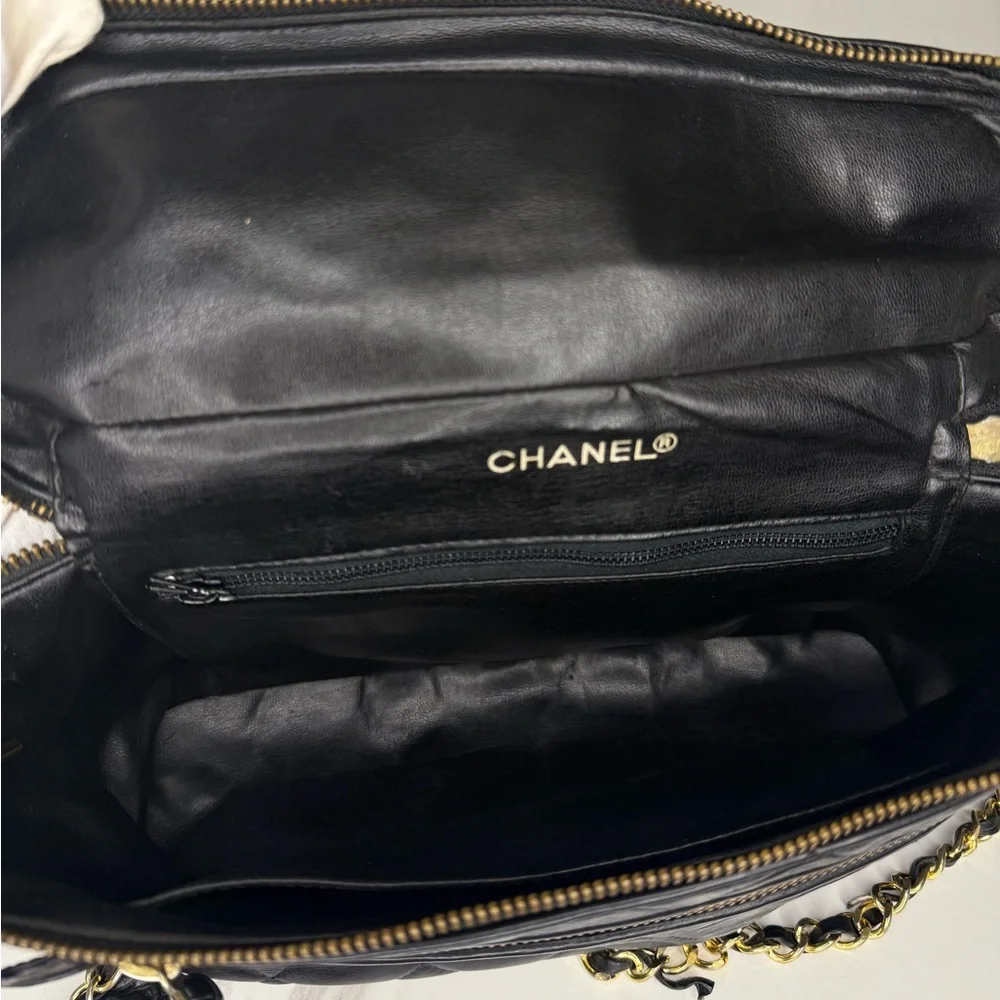 CHANEL Lambskin Quilted Vanity Train Case Shoulder Bag Black - Picture 12 of 14